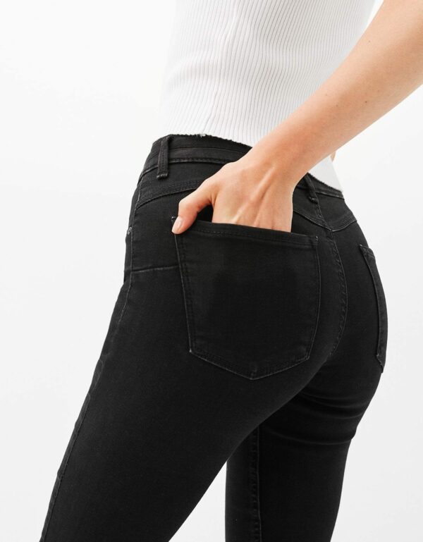 Stretchy Push-up Jeans