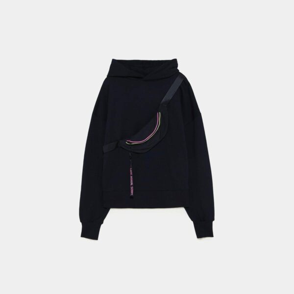 Sweatshirt With Belt Bag – Image 2